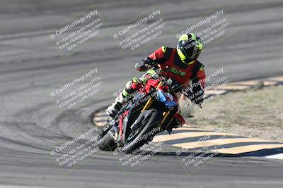 media/Jan-15-2026-Racers Edge (Thu) [[dfebeb70ab]]/3-B Group/Session 2 (Bowl Exit)/